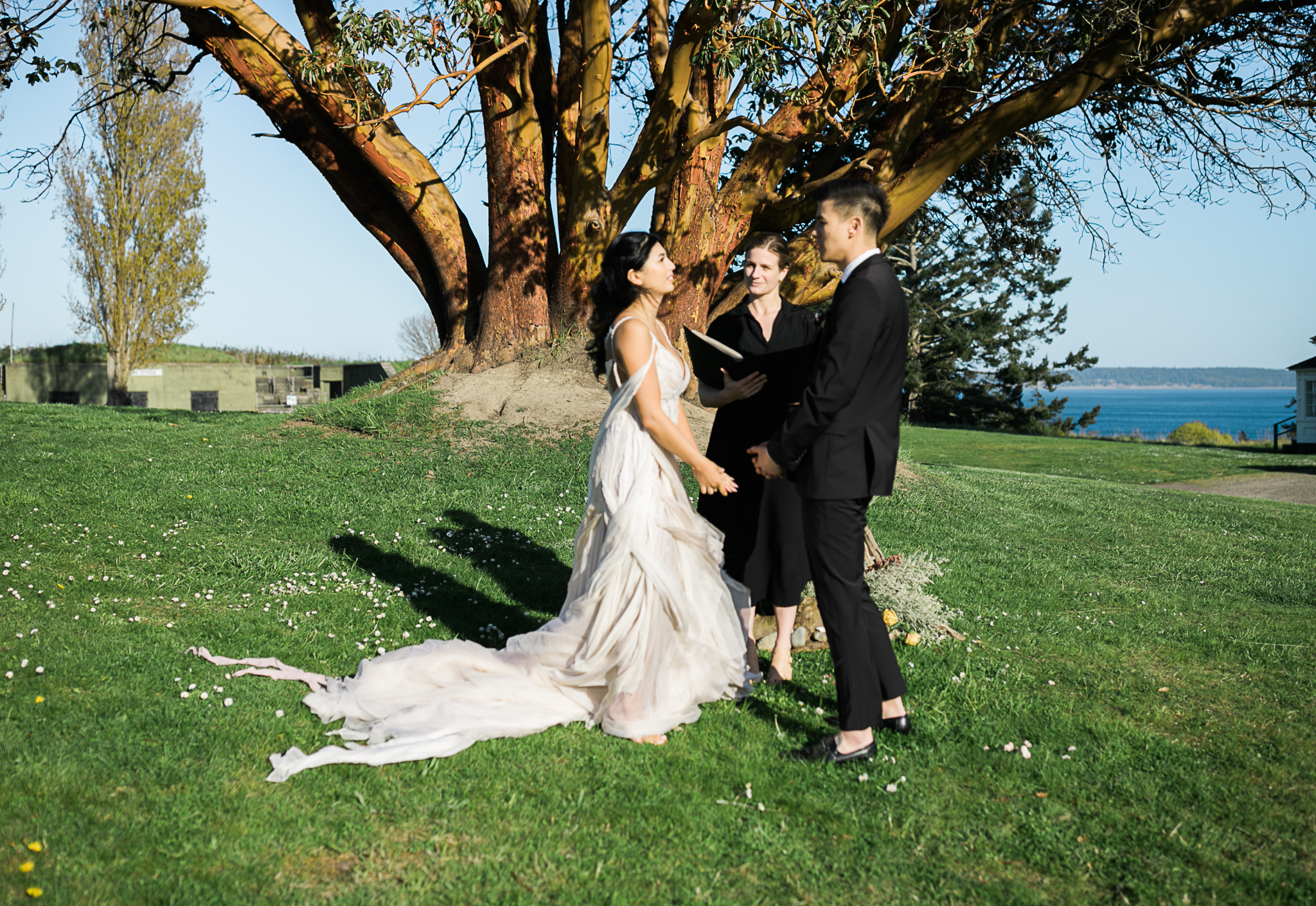 Private venue elopement by Outshined Photography