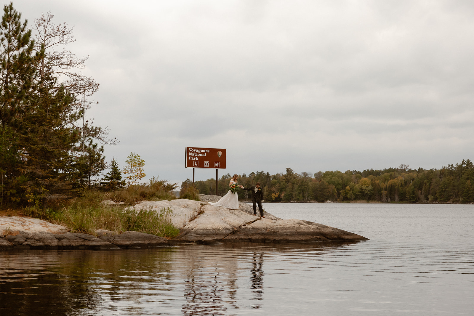 How to Elope at Voyageurs National Park